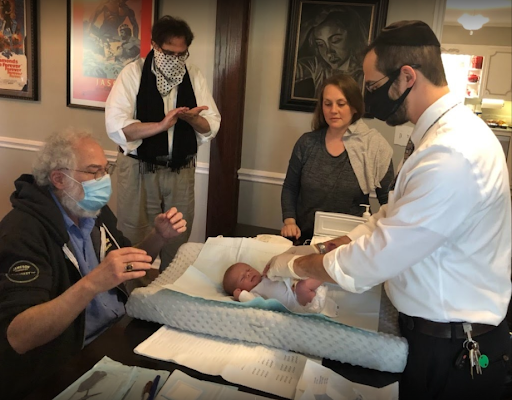 Newborn's Circumcision Care